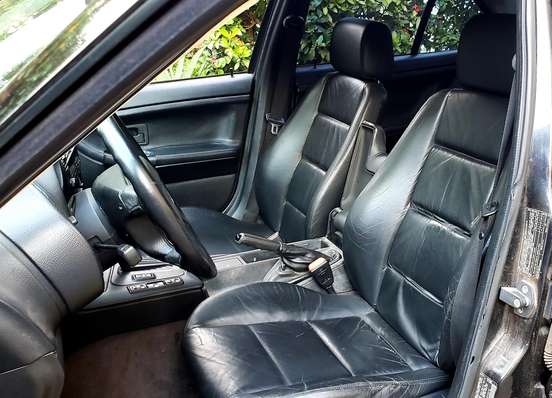 BMW-325i-1992