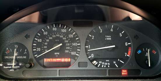 BMW-325i-1992