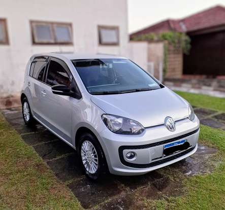 VOLKSWAGEN-UP-2016