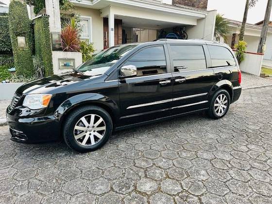 CHRYSLER TOWN & COUNTRY 3.6 LIMITED V6 24V GASOLINA 4P AUTOMÁTICO