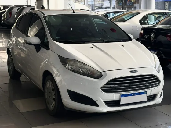 FORD FIESTA 1.6 SE HATCH 16V FLEX 4P MANUAL