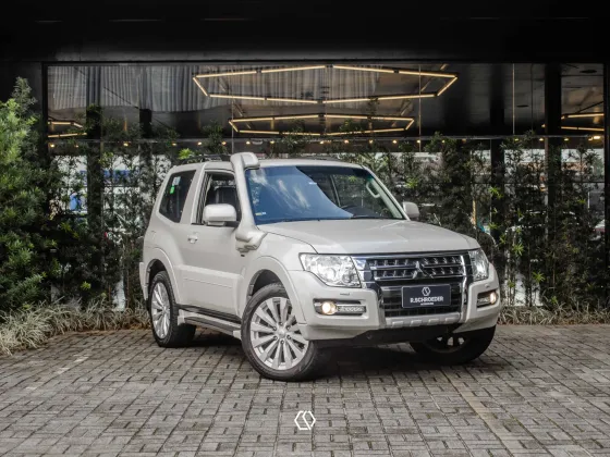 MITSUBISHI PAJERO FULL 3.8 HPE 4X4 V6 24V GASOLINA 2P AUTOMÁTICO