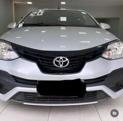 TOYOTA-ETIOS-2019