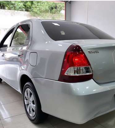TOYOTA-ETIOS-2019