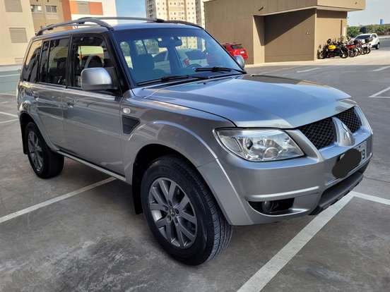 MITSUBISHI-PAJERO TR4-2.0 4X2 16V 140CV FLEX 4P AUTOMÁTICO MITSUBISHI-PAJERO TR4-2014