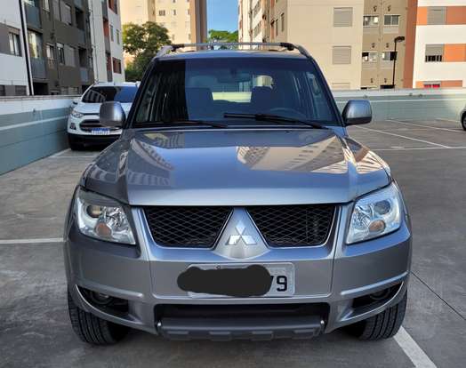 MITSUBISHI-PAJERO TR4-2014