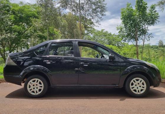 FORD FIESTA 1.6 MPI SEDAN 8V FLEX 4P MANUAL