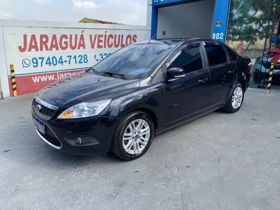 FORD FOCUS 2.0 GLX SEDAN 16V FLEX 4P MANUAL