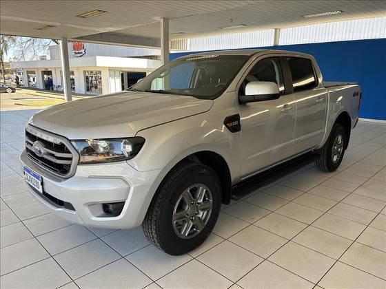FORD RANGER 2.2 XLS 4X4 CD 16V DIESEL 4P AUTOMÁTICO