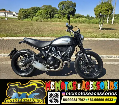 DUCATI SCRAMBLER ICON 