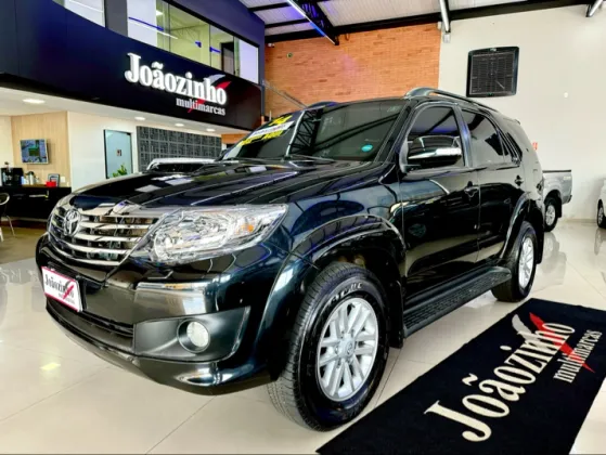 TOYOTA HILUX SW4 3.0 SRV 4X4 16V TURBO INTERCOOLER DIESEL 4P AUTOMÁTICO
