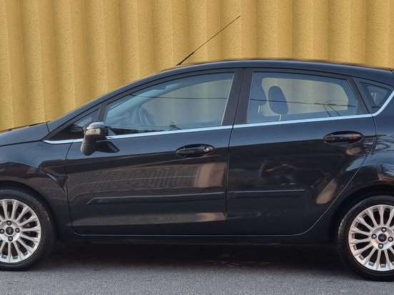 FORD-FIESTA-1.6 TITANIUM HATCH 16V FLEX 4P POWERSHIFT FORD-FIESTA-2016