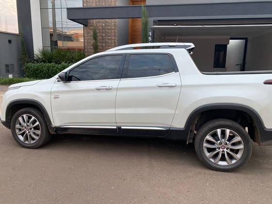 FIAT TORO 2.0 16V TURBO DIESEL VOLCANO 4WD AT9