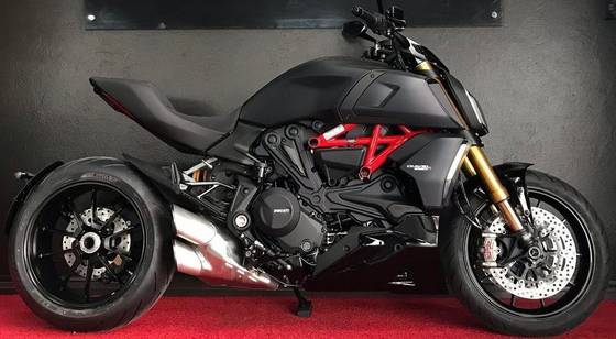 Ducati Diavel V4 é lançada no Brasil e preço chama a atenção