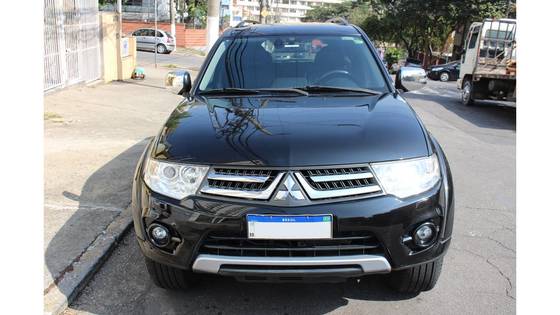 MITSUBISHI PAJERO 3.5 HPE 4X4 7 LUGARES V6 24V FLEX 4P AUTOMÁTICO