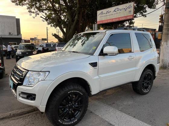 MITSUBISHI PAJERO FULL 3.2 HPE 4X4 16V TURBO INTERCOOLER DIESEL 2P AUTOMÁTICO