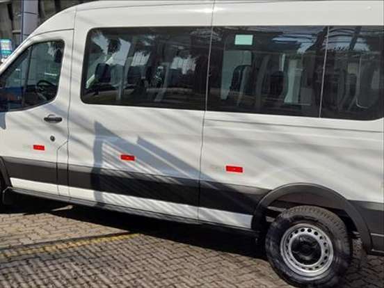 FORD-TRANSIT-2.0 ECOBLUE DIESEL MINIBUS 14+1 410L AUTOMÁTICO FORD-TRANSIT-2023