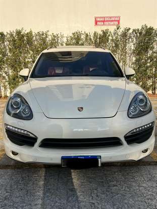 PORSCHE-CAYENNE-2010