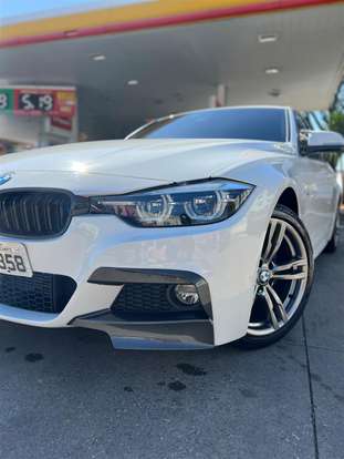BMW-320i-2017