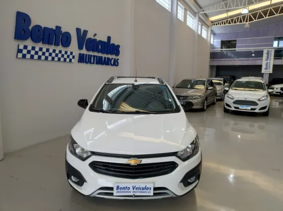 CHEVROLET ONIX 1.4 MPFI ACTIV 8V FLEX 4P AUTOMÁTICO