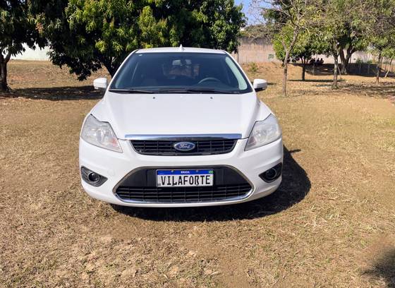 FORD FOCUS 1.6 GL 8V FLEX 4P MANUAL