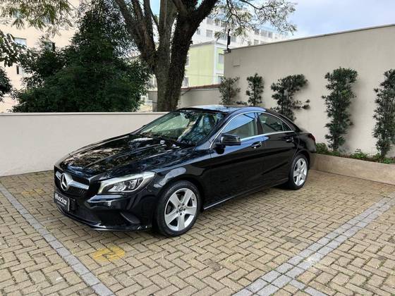 MERCEDES-BENZ CLA 180 1.6 CGI GASOLINA 7G-DCT