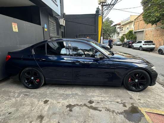 BMW-320i-2.0 16V TURBO GASOLINA 4P AUTOMÁTICO BMW-320i-2013