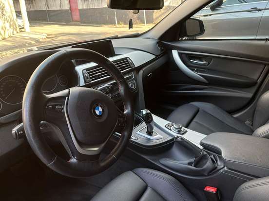 BMW-320i-2.0 16V TURBO GASOLINA 4P AUTOMÁTICO BMW-320i-2013
