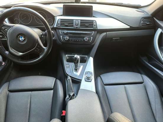 BMW-320i-2.0 16V TURBO GASOLINA 4P AUTOMÁTICO BMW-320i-2013