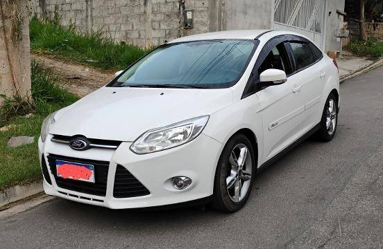 FORD FOCUS 2.0 SE SEDAN 16V FLEX 4P POWERSHIFT