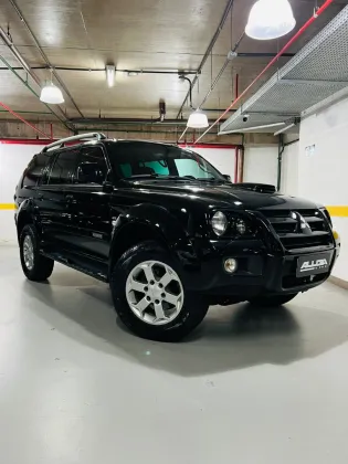 MITSUBISHI PAJERO SPORT 3.5 HPE 4X4 V6 24V FLEX 4P AUTOMÁTICO