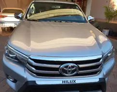 TOYOTA HILUX 2.8 SRX 4X4 CD 16V DIESEL 4P AUTOMÁTICO TOYOTA HILUX 2.8 SRX 4X4 CD 16V DIESEL 4P AUTOMÁTICO
