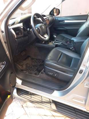 TOYOTA-HILUX-2017