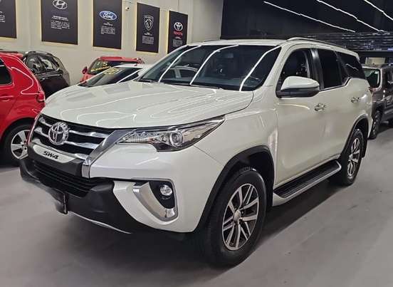 TOYOTA-HILUX SW4-2019