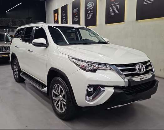 TOYOTA-HILUX SW4-2019