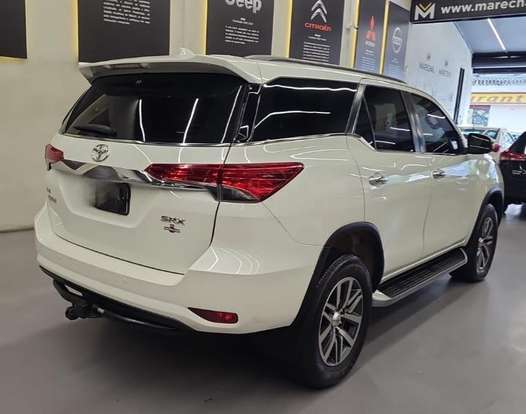 TOYOTA-HILUX SW4-2019