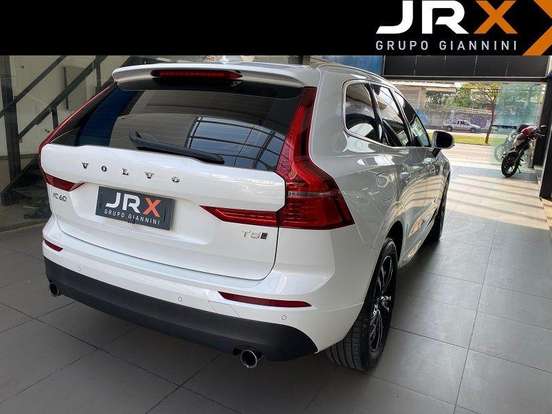 VOLVO-XC60-2.0 T5 GASOLINA MOMENTUM AWD GEARTRONIC VOLVO-XC60-2019