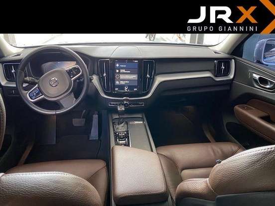 VOLVO-XC60-2.0 T5 GASOLINA MOMENTUM AWD GEARTRONIC VOLVO-XC60-2019