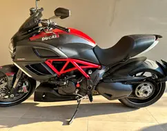 DUCATI DIAVEL CARBON DUCATI DIAVEL CARBON