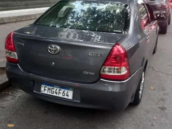 TOYOTA-ETIOS-1.5 XS SEDAN 16V FLEX 4P MANUAL TOYOTA-ETIOS-2013