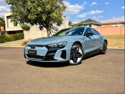 AUDI RS E-TRON GT ELÉTRICO QUATTRO