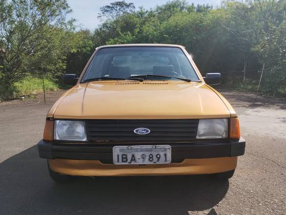 FORD ESCORT 1.6 GHIA 8V GASOLINA 2P MANUAL