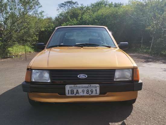 FORD-ESCORT-1984