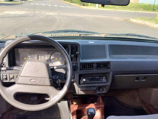 FORD-ESCORT-1984