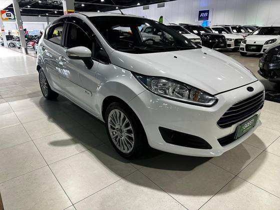 FORD FIESTA 1.6 TITANIUM HATCH 16V FLEX 4P POWERSHIFT