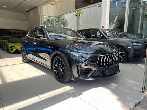 MASERATI LEVANTE 3.0 V6 TURBO GASOLINA Q4 AUTOMÁTICO