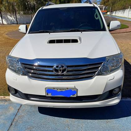 TOYOTA HILUX SW4 3.0 SRV 4X4 16V TURBO INTERCOOLER DIESEL 4P AUTOMÁTICO