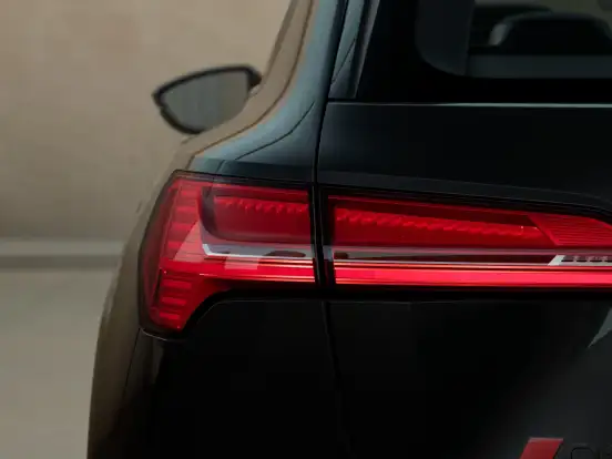 AUDI-Q8 E-TRON-55 ELÉTRICO PERFORMANCE BLACK QUATTRO AUDI-Q8 E-TRON-2023