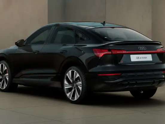 AUDI-Q8 E-TRON-55 ELÉTRICO SPORTBACK PERFORMANCE BLACK QUATTRO AUDI-Q8 E-TRON-2023