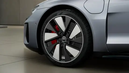 AUDI-RS E-TRON GT-2023